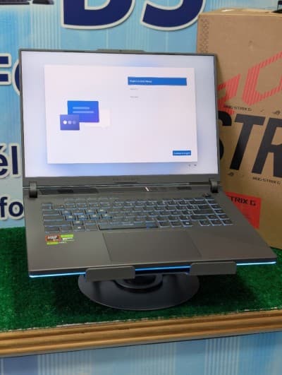 ASUS ROG STRIX G614F AMD Ryzen 9 9955HX RAM 16GB 1TB RTX 5060 8G. Écran 16 165HZ jamais utilisé SOUS EMBALLAGE