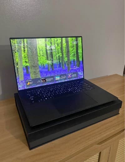Dell XPS 15 9510 i9 32GB RAM 1TB SSD RTX 3050 Ti