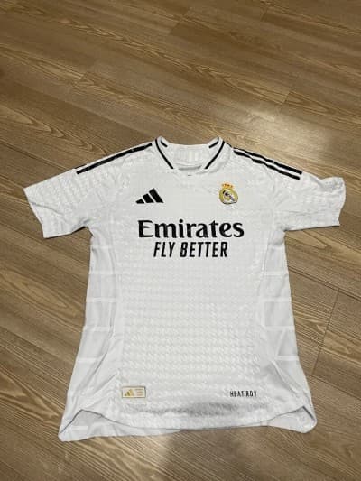 Tshirt de football real madrid