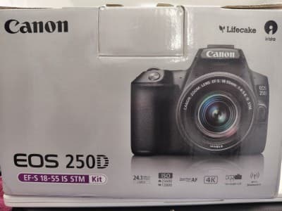 Appareil photo canon 250D