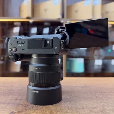 SONY ZVE1 NU EN EXCELLENT ETAT AVEC BATTERIE CHARGEUR