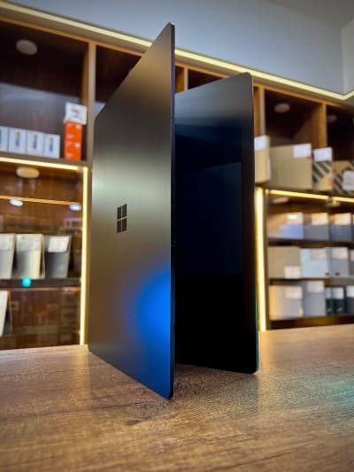 surface laptop 4 core i5-1185 G7 16GB/512GB