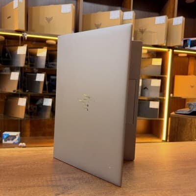 HP ZBOOK STUDIO 16 I9-13900H 64GB/1TB