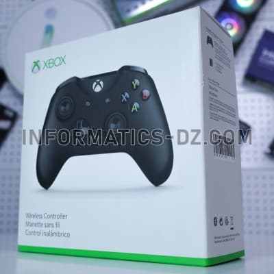 Xbox Wireless Controller for PC & Xbox Black / White