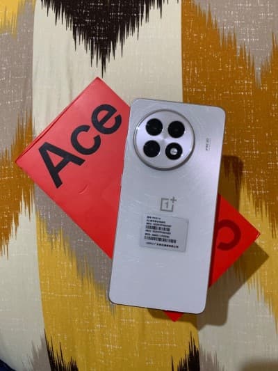 One plus ace 5 12/256