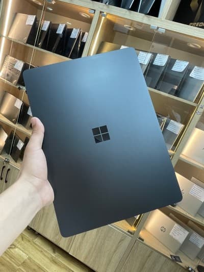 Surface laptop 7 Édition Snapdragon (R) X 12 core 32gb 1Tb