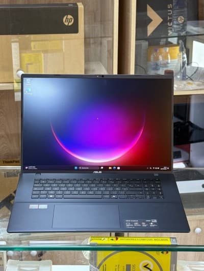 ASUS VIVOBOOK 18 M1807Ha AMD RYZEN 7 260 16GO 512GO SSD NVME NEUF