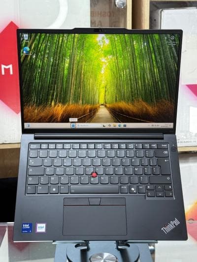 LENOVO THINKPAD E14 GEN 6 INTEL CORE ULTRA 5 125U 16GO 512GO SSD NVME