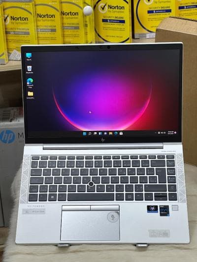 HP ELITEBOOK 840 G8 I7 VPRO 1185G7 16GO 512GO SSD NEUF SOUS EMBALLAGE