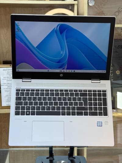 HP PROBOOK 650 G5 I5 I5 8265U 8GO 256GO SSD NVME