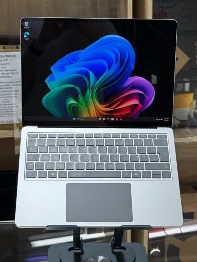 SURFACE LAPTOP 7 SNAPDRAGON X 10 CORES 16GO 512GO SSD NVME QUALCOMM X1-85