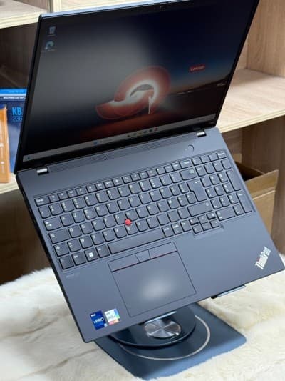 LENOVO THINKPAD P16s I7 1270P 32GO 1TO SSD NVME