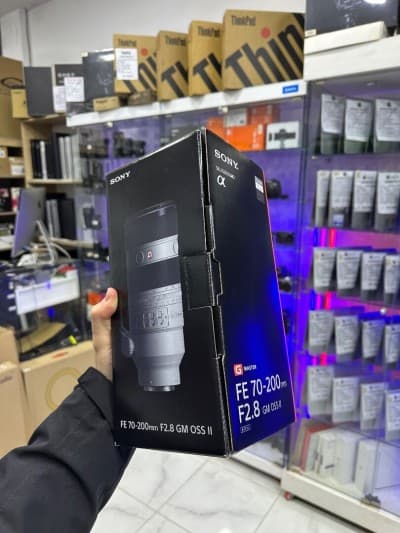 SONY FE 70-200mm F/2.8 G Master OSS II & Pochette NEUF SOUS EMBALLAGE