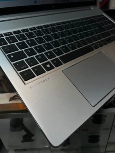 HP ELITEBOOK 650 G10 I5 13th 8GB 256GB SSD NVME 15.6 FHD