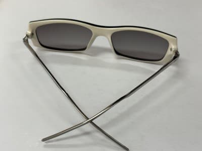 Paire de lunettes de soleil CHRISTIAN DIOR Originale