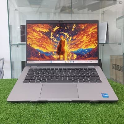 Dell Latitude 5430 | i5-1245U vPro | 16GB RAM | 256GB SSD | 14" FHD | Comme Neuf