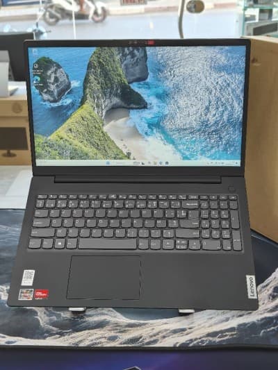 LENOVO V15 G4 RYZEN 5 7520U 8GB 512SSD 15,6FHD NEUF SOUS EMBALLAGE