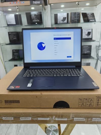 LENOVO IDEAPAD SLIM3 RYZEN 7 5700U 12GB RAM 512 SSD 17"HD+ NEUF JAMAIS UTILISE