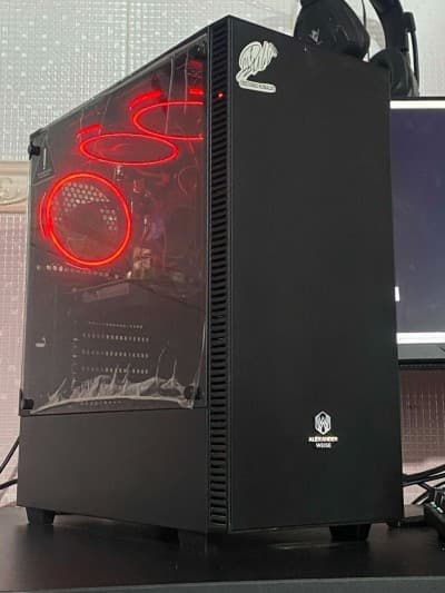 PC GAMER I5 9400 GTX 1650