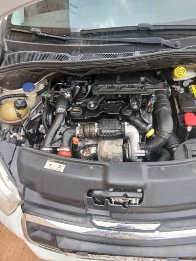 Peugeot 208 2015 Allure