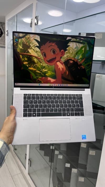 ZBOOK STUDIO G11 16'' Ultra 7 155H 32RAM 512SSD RTX 4070 08GB DÉDIÉE BATTERIE +5 HEURES