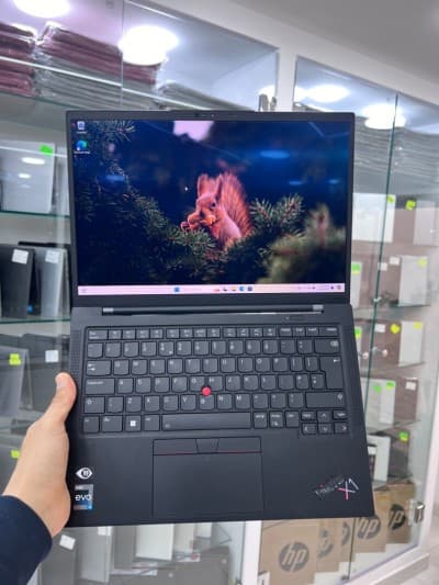 LENOVO X1 CARBON I5-12TH EVO 14'' 2K 16RAM 512SSD INTEL IRIS XE GRAPHICS