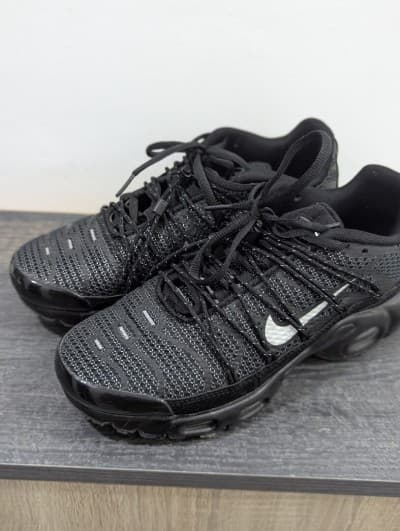 Nike tn blzck