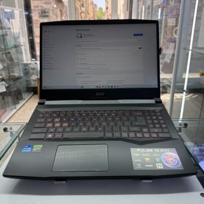 Laptop Gaming MSI PULSE 15 2K 165HZ / I7-13EME GNR / RTX 4060 8GB / 16 GB RAM / 512 SSD