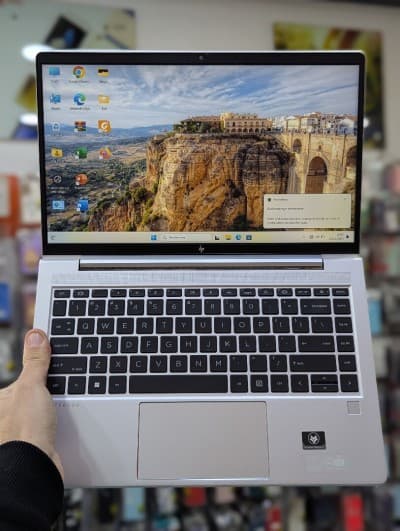 HP ÉLITEBOOK 645 G9 AMD RYZEN 5 PRO 5675U 16 GB 256 SSD 14 POUCE FHD