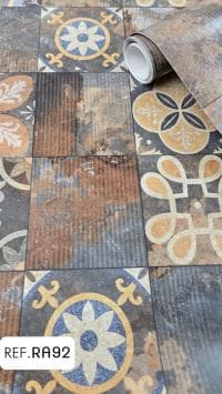 rouleaux adhésifs YOLO DECO en 6 motifs, avec des dimensions de 3 mètres sur 48 cm