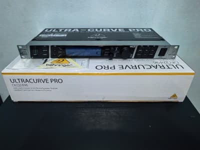 ÉQUALISEUR PROFESSIONNEL BEHRINGER (CABAS FRANCE)