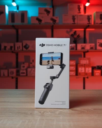 Dji Osmo Mobile 7P Stabilisateur pour smartphone avec suivi natif, extension