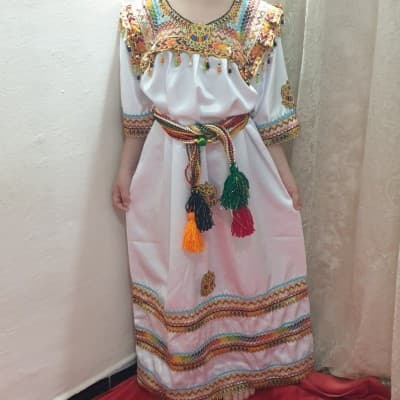Disponibles des Robes kabyles pour fillette pour yenayer