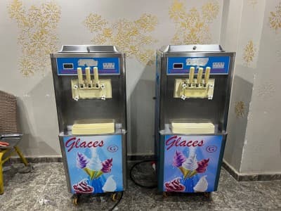 Machine icecrème excellence 380 v avec les pompes