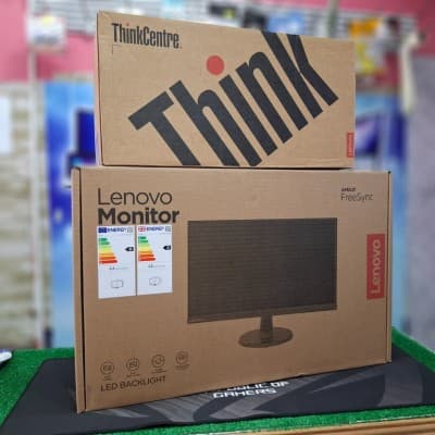 Lenovo ThinkCentre M75q Gen5 AMD RYZEN 5 8500GE 16GO RAM 256SSD + Écran Lenovo C24-40