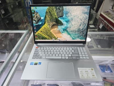 -VENDU- ASUS Vivobook Pro 16x N7600P i5-11300H 16G/512G / RTX 3050 4G / 16" 2.5K OLED 120Hz