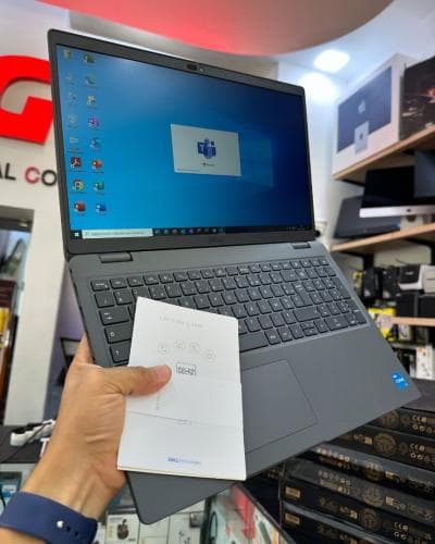 DELL LATITUDE 3540 Intel Core i3-1215U RAM 8GB 512GB SSD 15.6" FULL HD Face ID + Clavier Lumineux