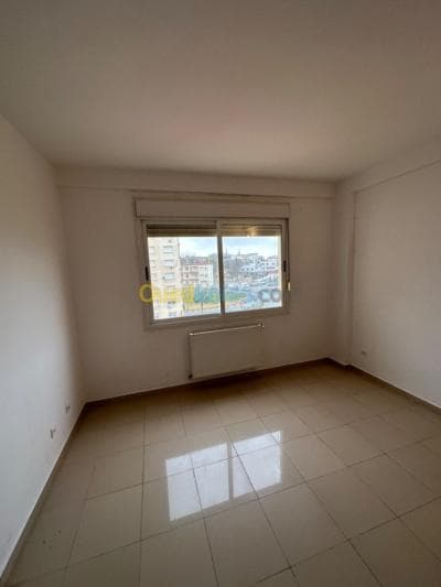 Location Appartement F3 Alger Draria