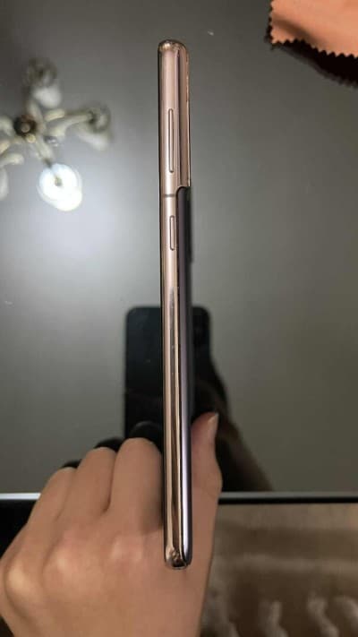 Samsung Galaxy s22 plus