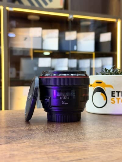 Canon 50mm 1.2 serie L
