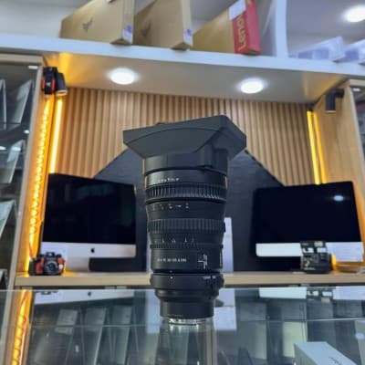 Objectif SONY G Master E-mount 28-105mm F4 G OSS avec pare-soleil carré