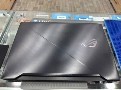 ASUS ROG STRIX GL503V i7