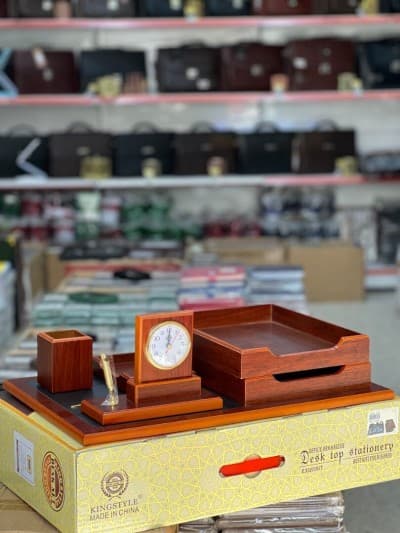 Ensemble de bureau 528