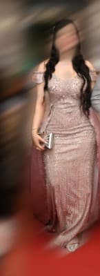 Robe de soirée royale rose nude avec traine