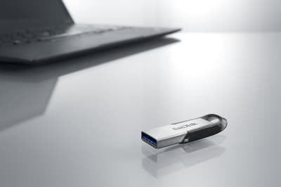 Clé USB SanDisk Ultra Flair 64 Go USB 3.0 haute vitesse 150 Mbps pour fichiers photos vidéo