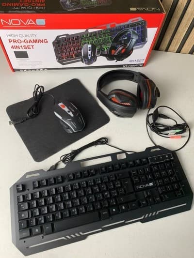 Pack Gaming 4en1 Nova Tech NTF9007CM Clavier RGB, Souris 3200 DPI, Casque Stéréo et Tapis de Souris