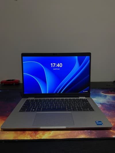 Pc portable DELL latitude 5330
