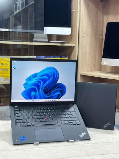 LENOVO THINKPAD T14 GEN 3 NEUF JAMAIS UTILISE I5 1235U 16GO 512GO SSD ECRAN 14 FULL HD 1080P WIN 11