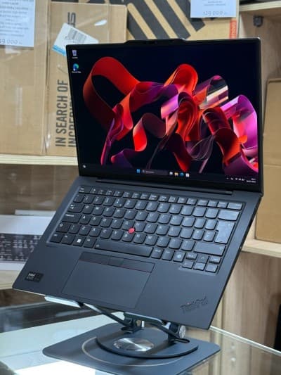 LENOVO THINKPAD X1 CARBON GEN 12 ULTRA 7 EVO 155U 32GO 1TO SSD 3K OLED TACTILE