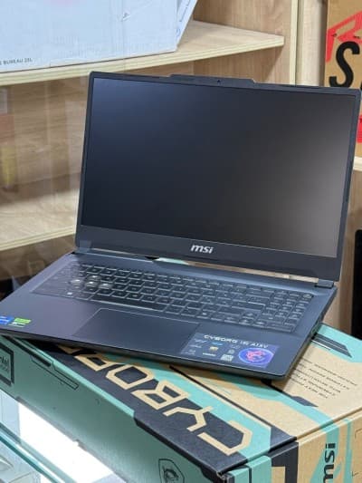 MSI CYBORG 15 A13VE I7 13620H 16GO 1TO SSD NVIDIA GEFORCE RTX4050 6GO GDDR6 NEUF SOUS EMBALLAGE